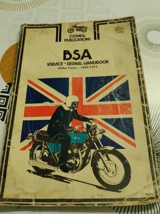 Lote de libros época del automóvil y fichas