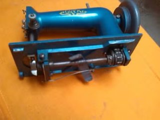 Máquina de coser juguete Eureka metal