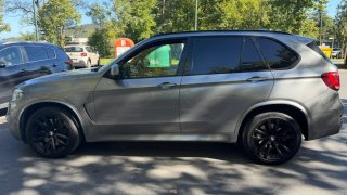 BMW X5 M50D