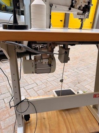 Máquina de coser Dürkopp Adler K267