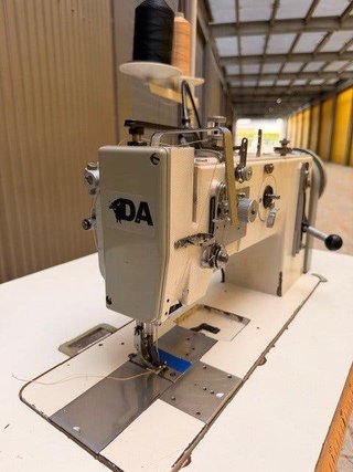 Máquina de coser Dürkopp Adler K267