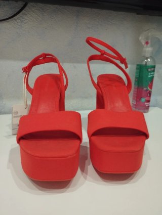 Zapatos de tacón plataforma naranja fuerte
