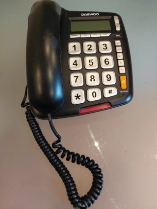 Teléfono Daewoo teclas grandes