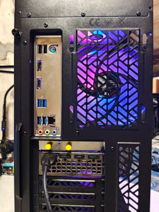 PC Gaming Fortnite 240+ FPS