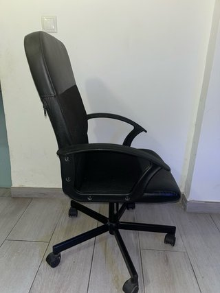 Silla de oficina/escritorio negra