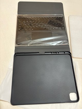 Teclado CHESONA para iPad Pro 13” 2024- NUEVO