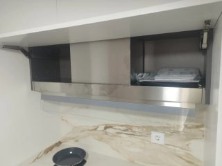 Montajes de muebles.