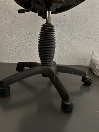 Sedia da ufficio regolabile in altezza