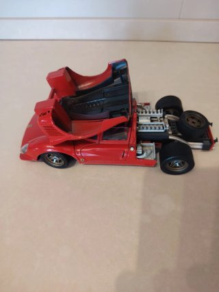 Modellino Ferrari 330 P4 Jouef Evolution 1:18