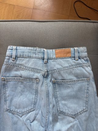 Jeans Stradivarius strappati vita alta