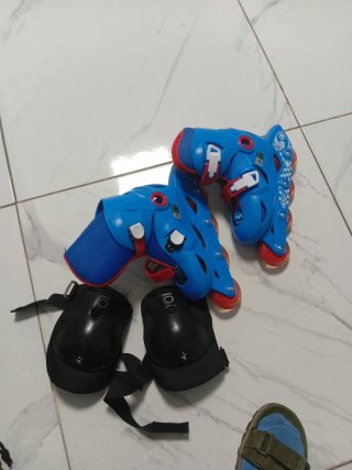 Patines en línea y protecciones infantiles28-30