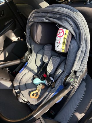 Silla coche Jane Koos junto base I-size R1