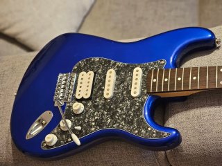 Squier Stratocaster Affinity HSS by Fender 2004
