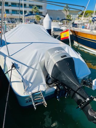 Embarcación Quicksilver 600 Commander