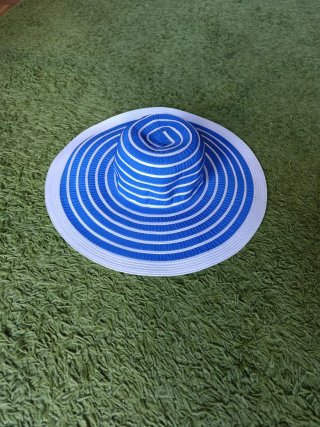 Sombrero Pamela Rayas Azul y Blanco