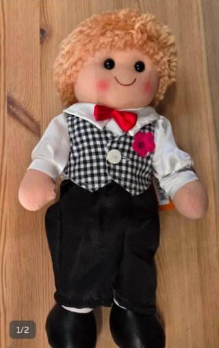 Muñeco de trapo con traje