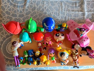 Lote Muñecos Mickey, Patrulla Canina y más