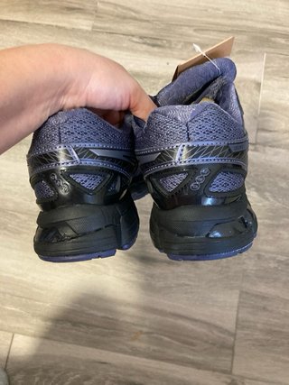 Zapatillas Asics azules y negras talla 41.5