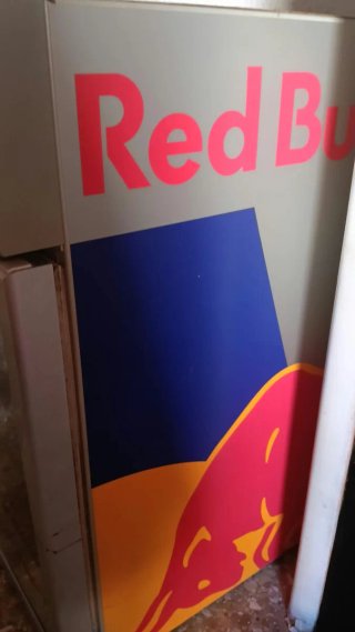 Nevera Red Bull en perfecto estado