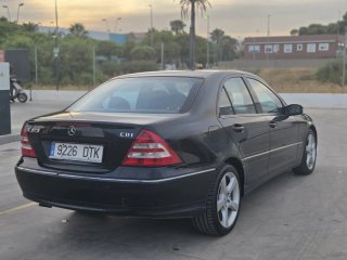 Mercedes-Benz Clase C 2005