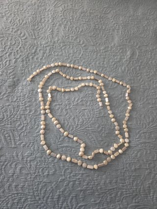 Hilo de perlas barrocas 208 cm