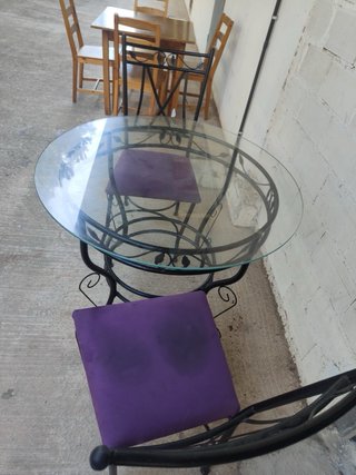 Mesa y 2 sillas forja cristal