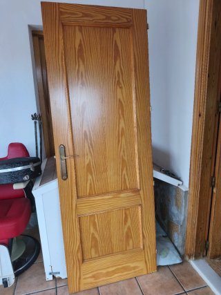 Puerta interior de pino