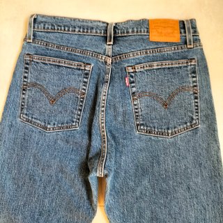 Pantalón Levi's SIN ESTRENAR.