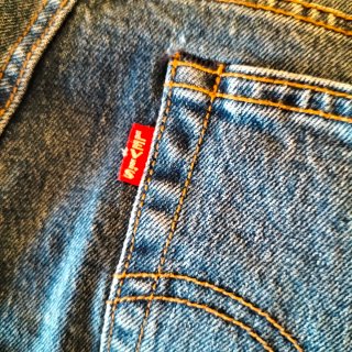 Pantalón Levi's SIN ESTRENAR.