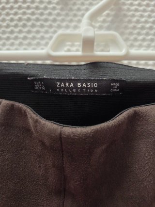 Pantalones Zara Marrón Talla L. Mas bien es una M