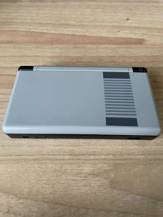 Nintendo DS Lite Custom NES