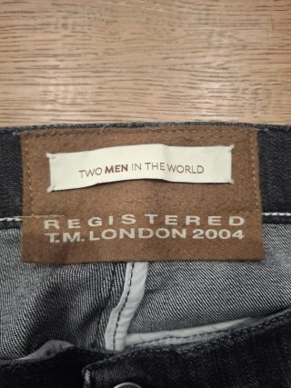 Jeans uomo neri strappati di Twomen. Taglia 32.