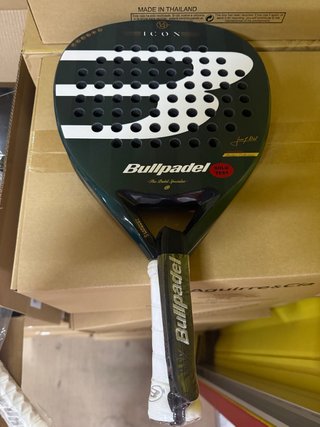 Pala de pádel Bullpadel ICON