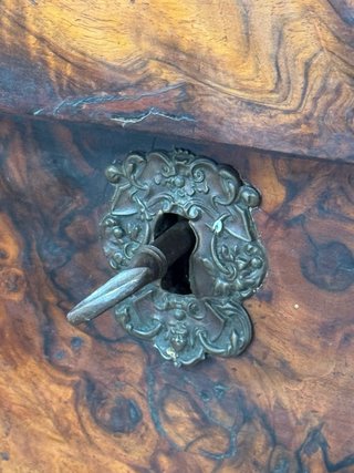 ANTIGUO ESCRITORIO FRANCES 1830 EN NOGAL