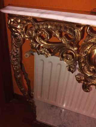 Consola in Marmo e Metallo Dorato