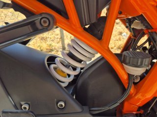 KTM RC 125 Negra y Naranja