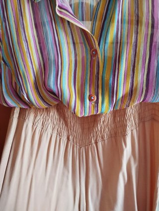 Camisa sin mangas de rayas multicolor