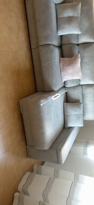 Sofá chaiselongue gris claro