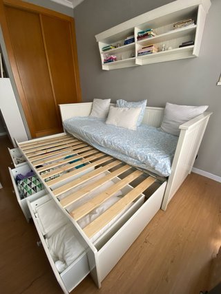 Diván IKEA Hemnes con 2 colchones