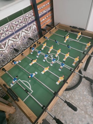 Futbolín de madera