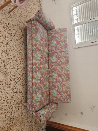 Sofá cama floral