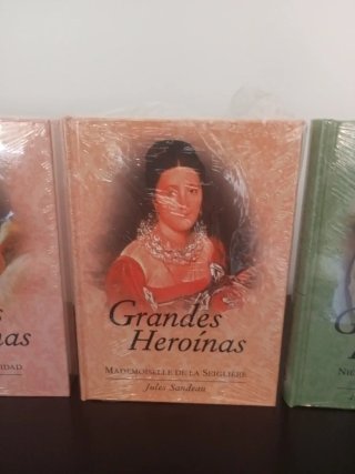 Colección libros Grandes Heroínas.