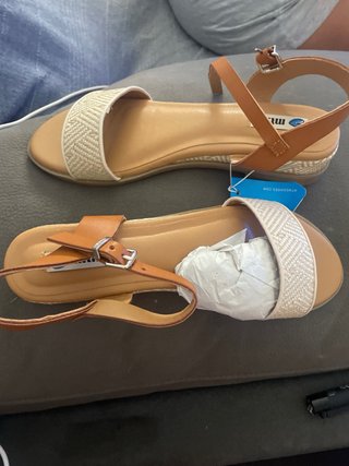 Sandalias MTNG cuña esparto marrón y beige