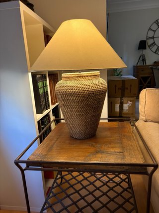 Mesa auxiliar madera y forja