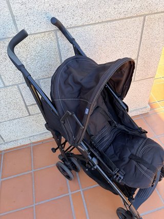 Silla ligera paseo Chicco plegable + funda Tuc Tuc