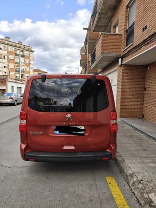 Peugeot Traveller 2019