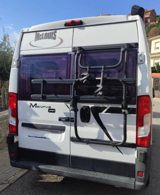 Autocaravana McLouis Menfys Prestige con Sky Roof