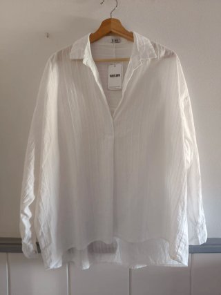 Blusa blanca oversize