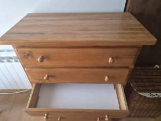Cómoda de madera con 6 cajones