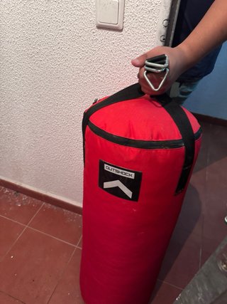 Saco de boxeo Outshock + 2 pares guantes